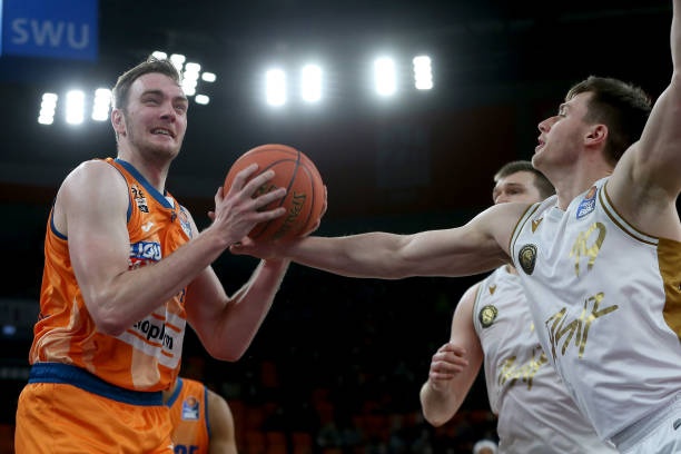 推动足球事 推动足球事