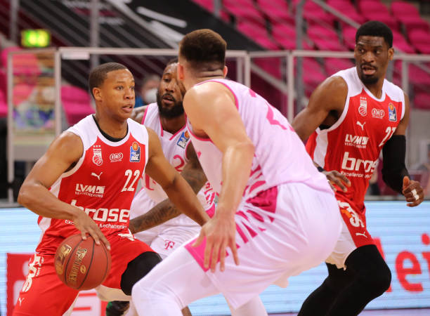 比任何复杂 比任何复杂